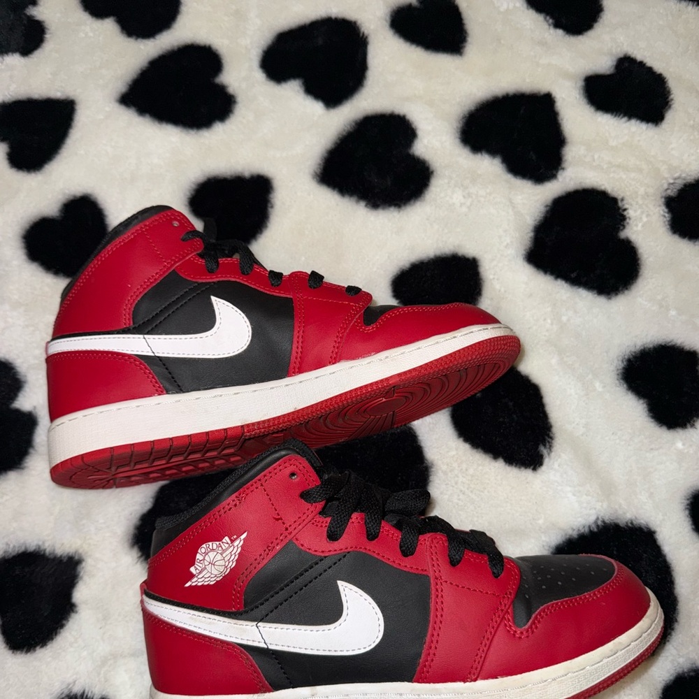 Air Jordan 1 mid